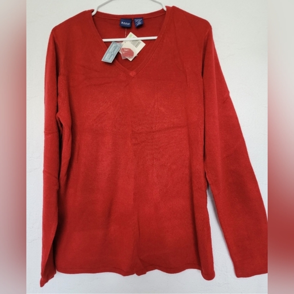 Basic Edition Luxurious Yarns Women's 100%Acryl V - Neck Sweater Soft Red Large - Picture 2 of 16